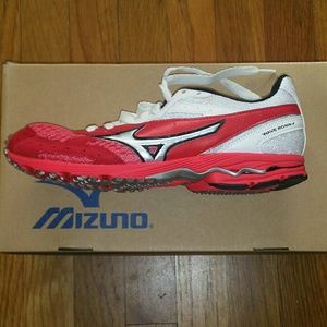 Mizuno Wave Ronin 4 / Running Shoe